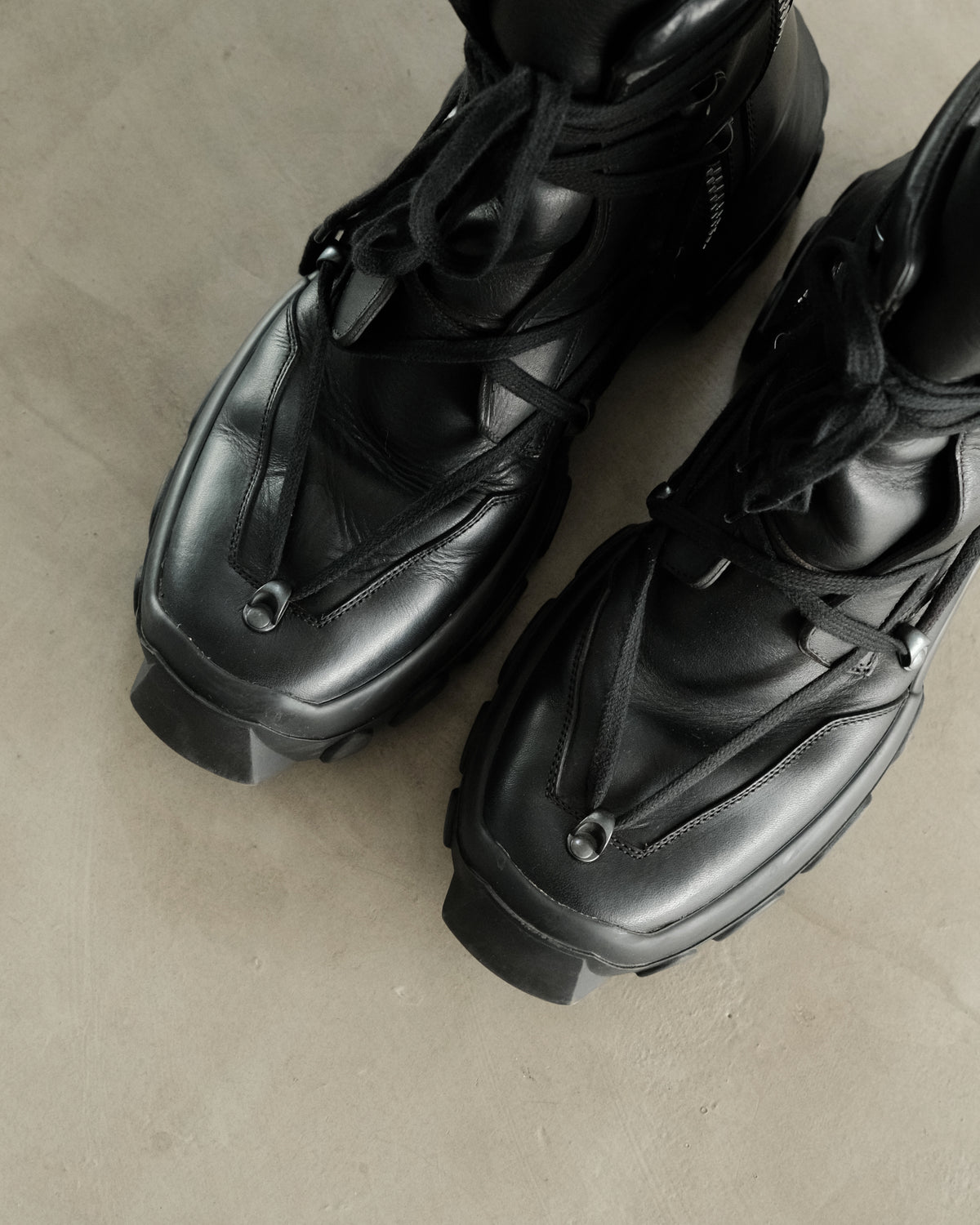 RICK OWENS SS18 Dirt Pentagram Tractor Boots