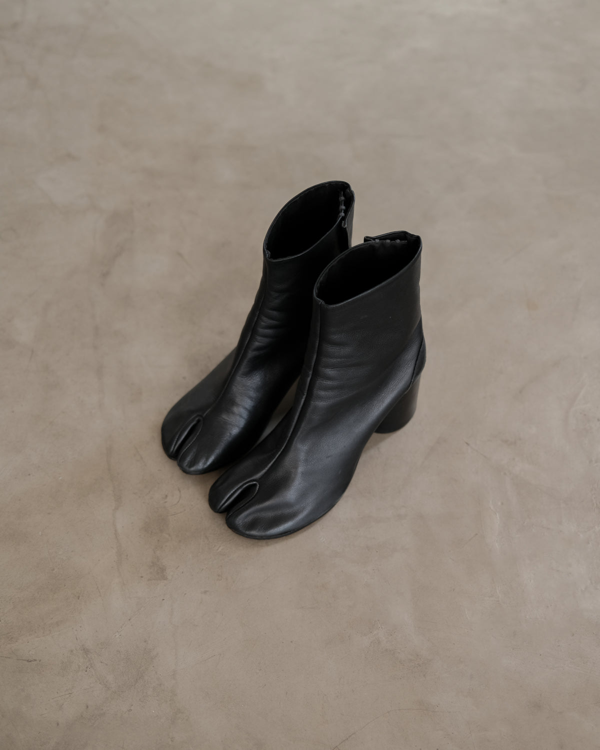 MAISON MARGIELA Leather Tabi Boots