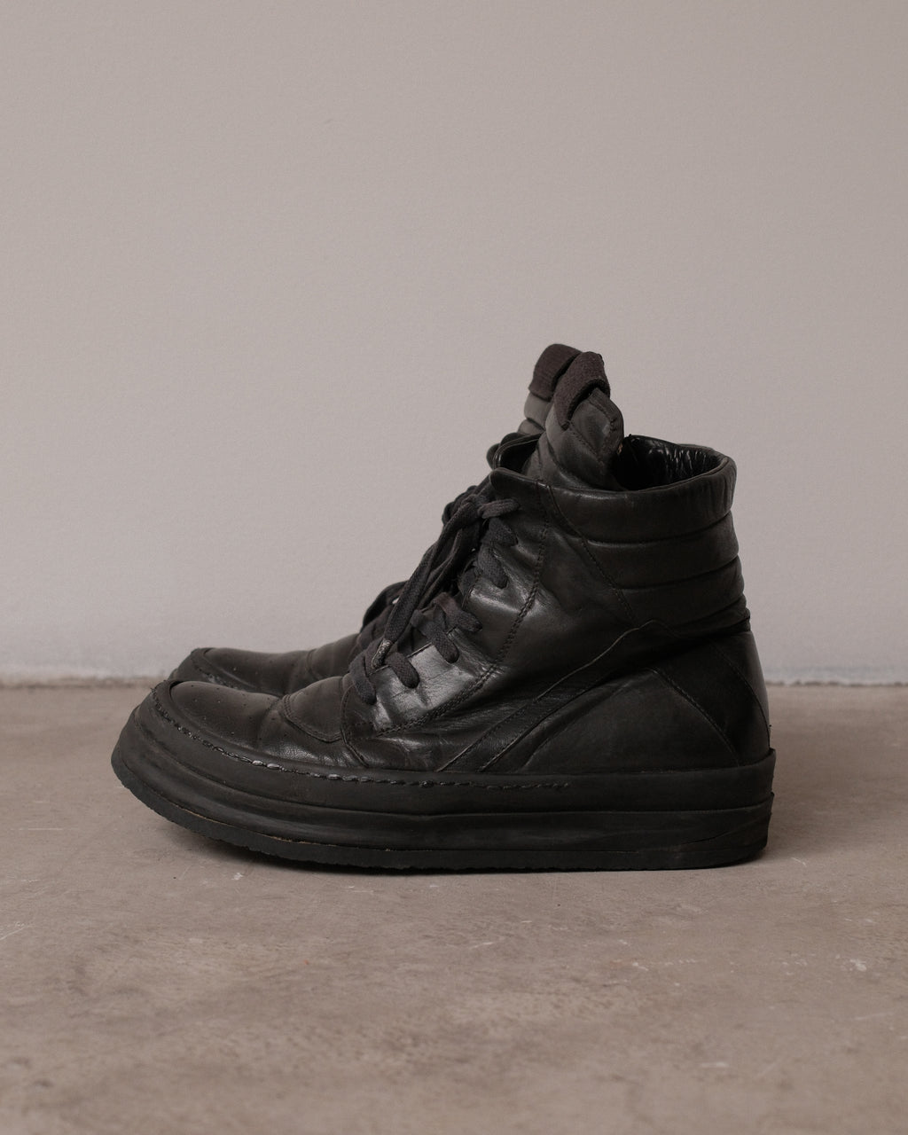 AW10 RICK OWENS “GLEAM” CREPE SOLE SHORT TONGUE GEOBASKET