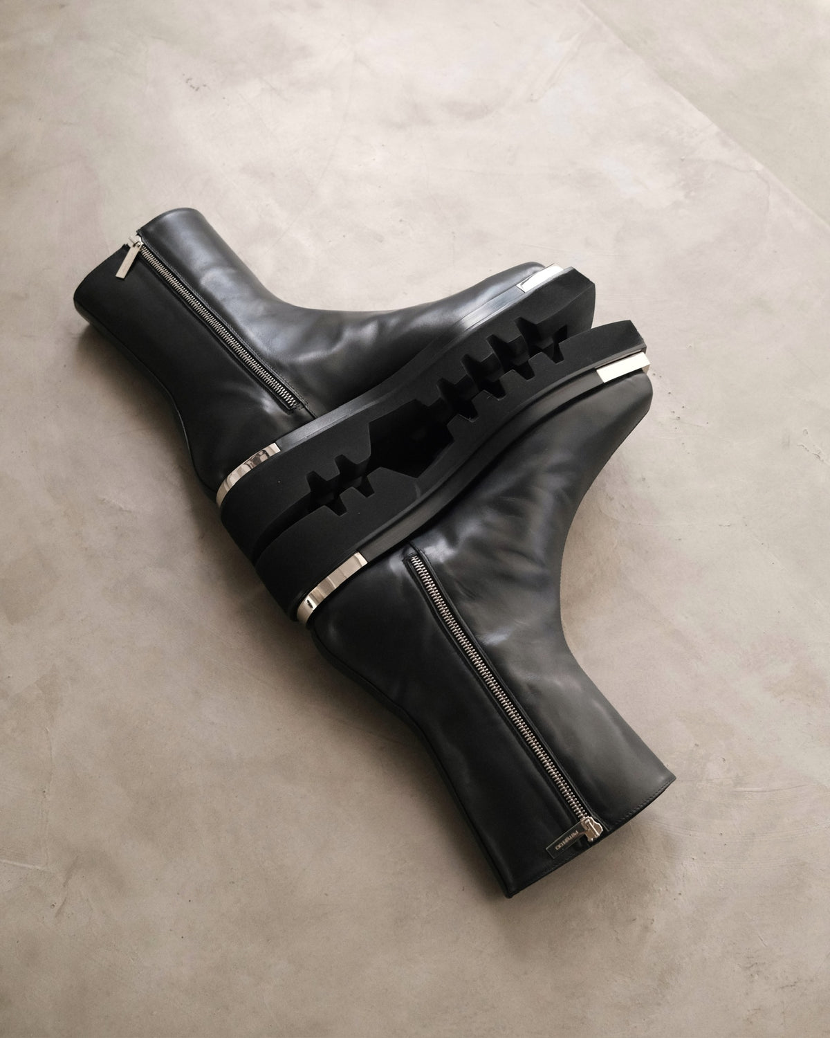 PETER Do Square-toe Ankle Boots.