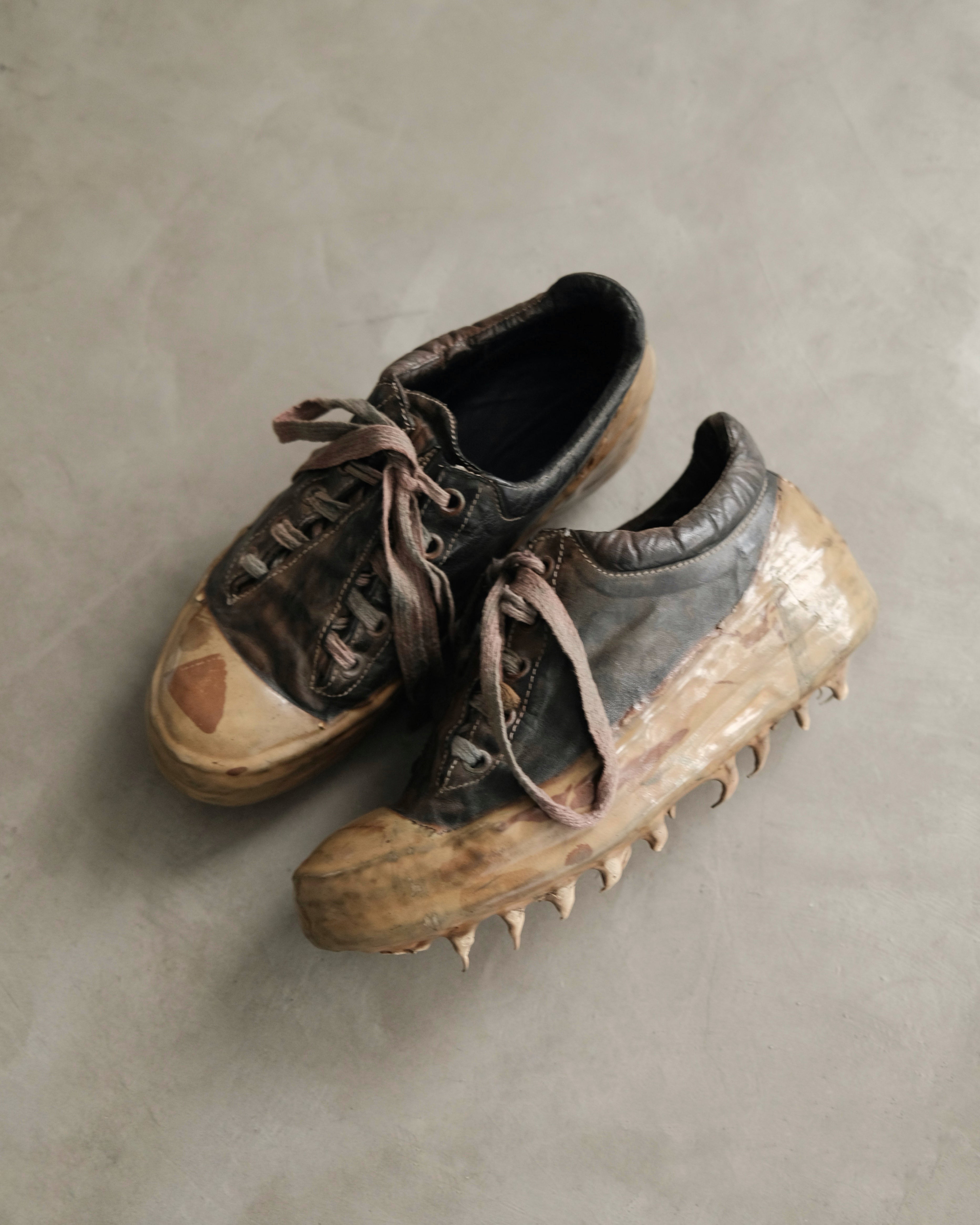 CAROL CHRISTIAN POELL RARE - AM / 2529 Low Top Drip Leather