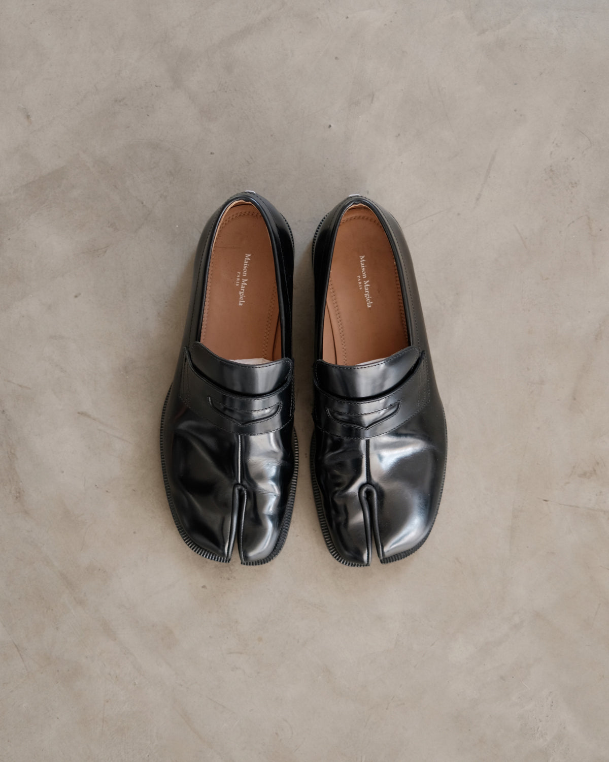 MAISON MARGIELA Tabi Leather Loafers