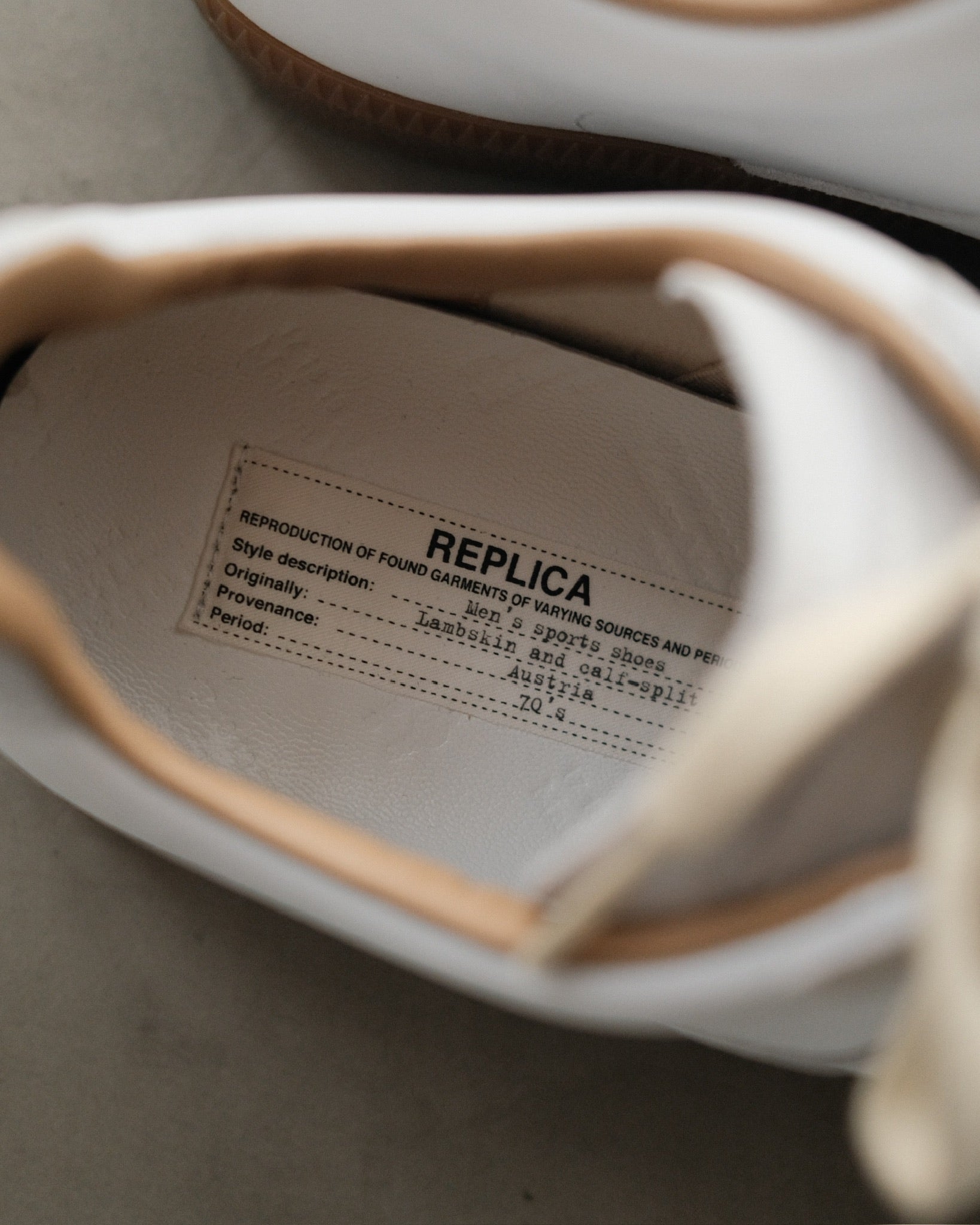 MAISON MARGIELA Replica Paint Low - Top Sneaker