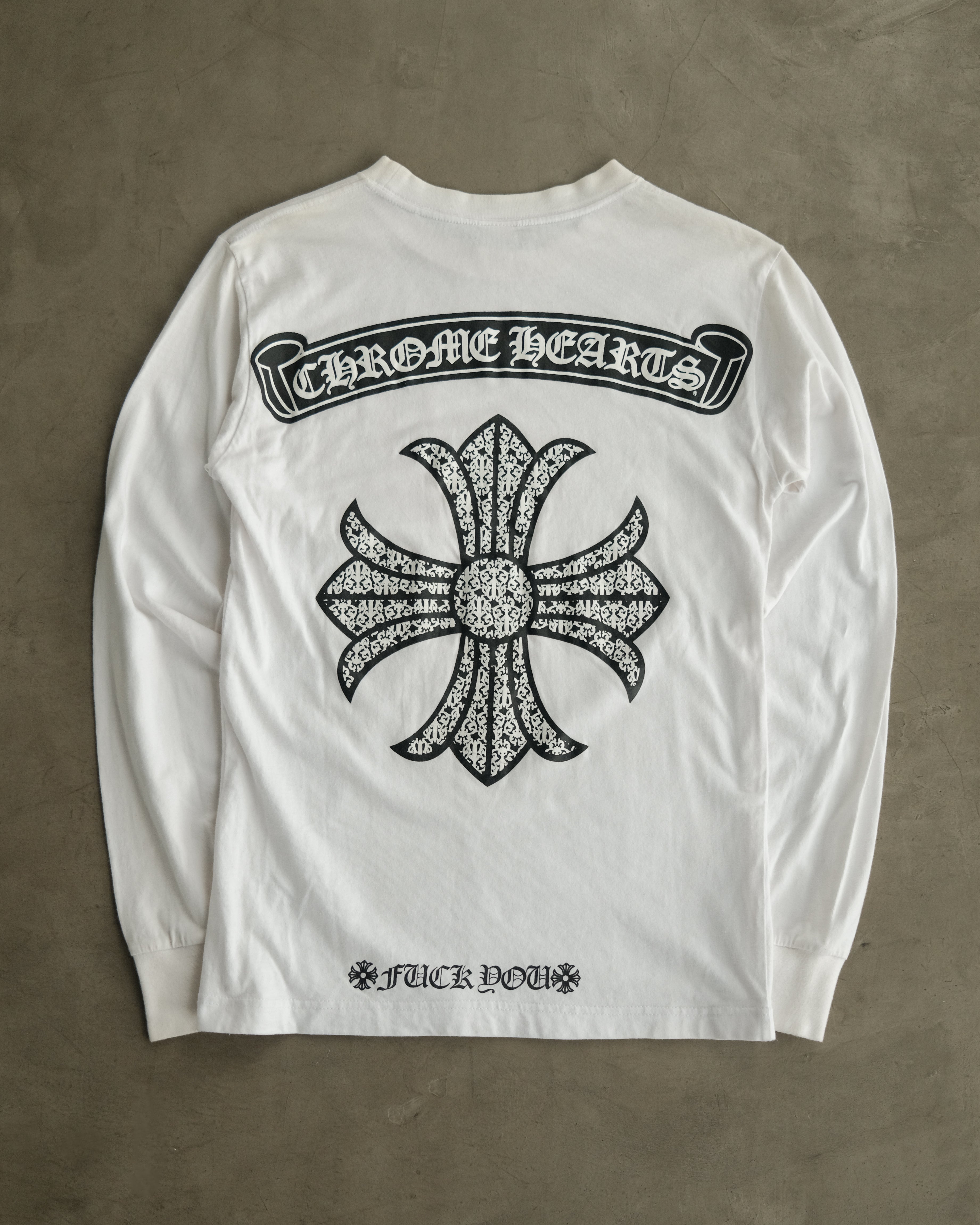 Vintage CHROME HEARTS Scroll Logo Cross L⁄S T-Shirt - L Chrome 