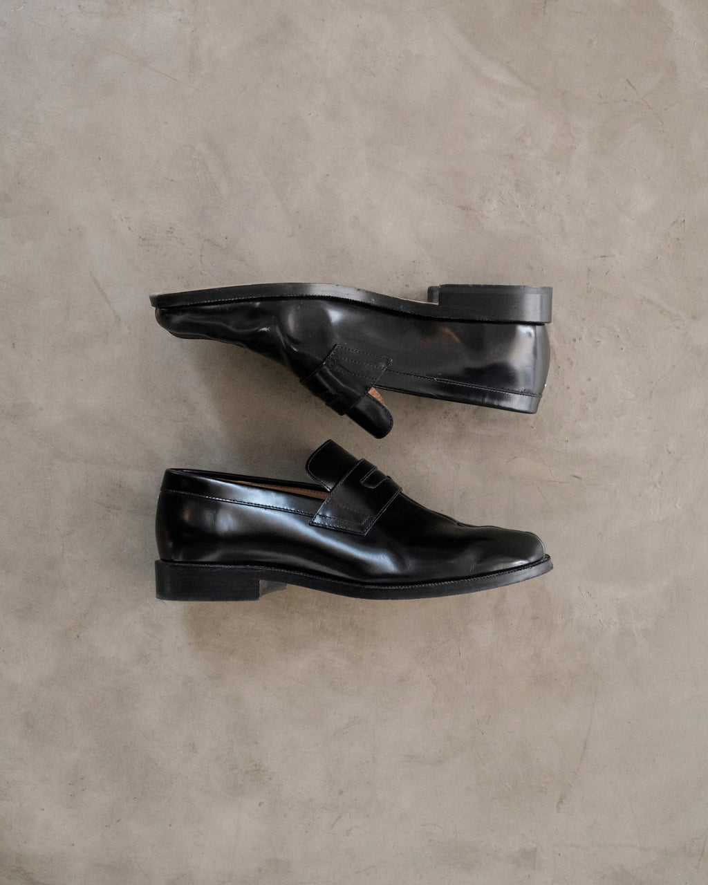 MAISON MARGIELA Tabi Leather Loafer