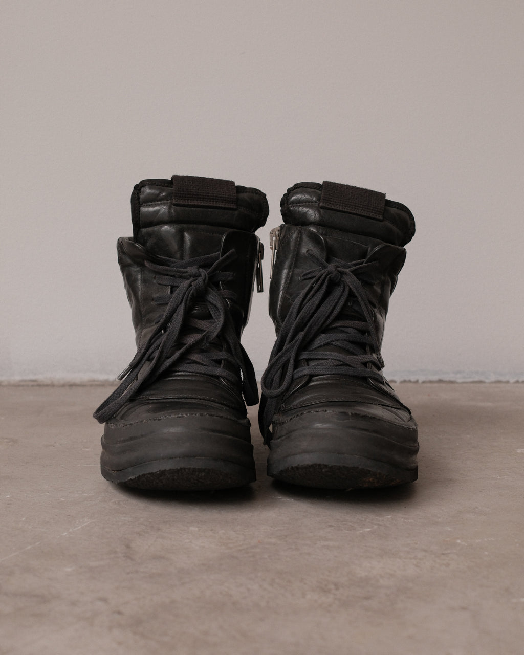 AW10 RICK OWENS “GLEAM” CREPE SOLE SHORT TONGUE GEOBASKET