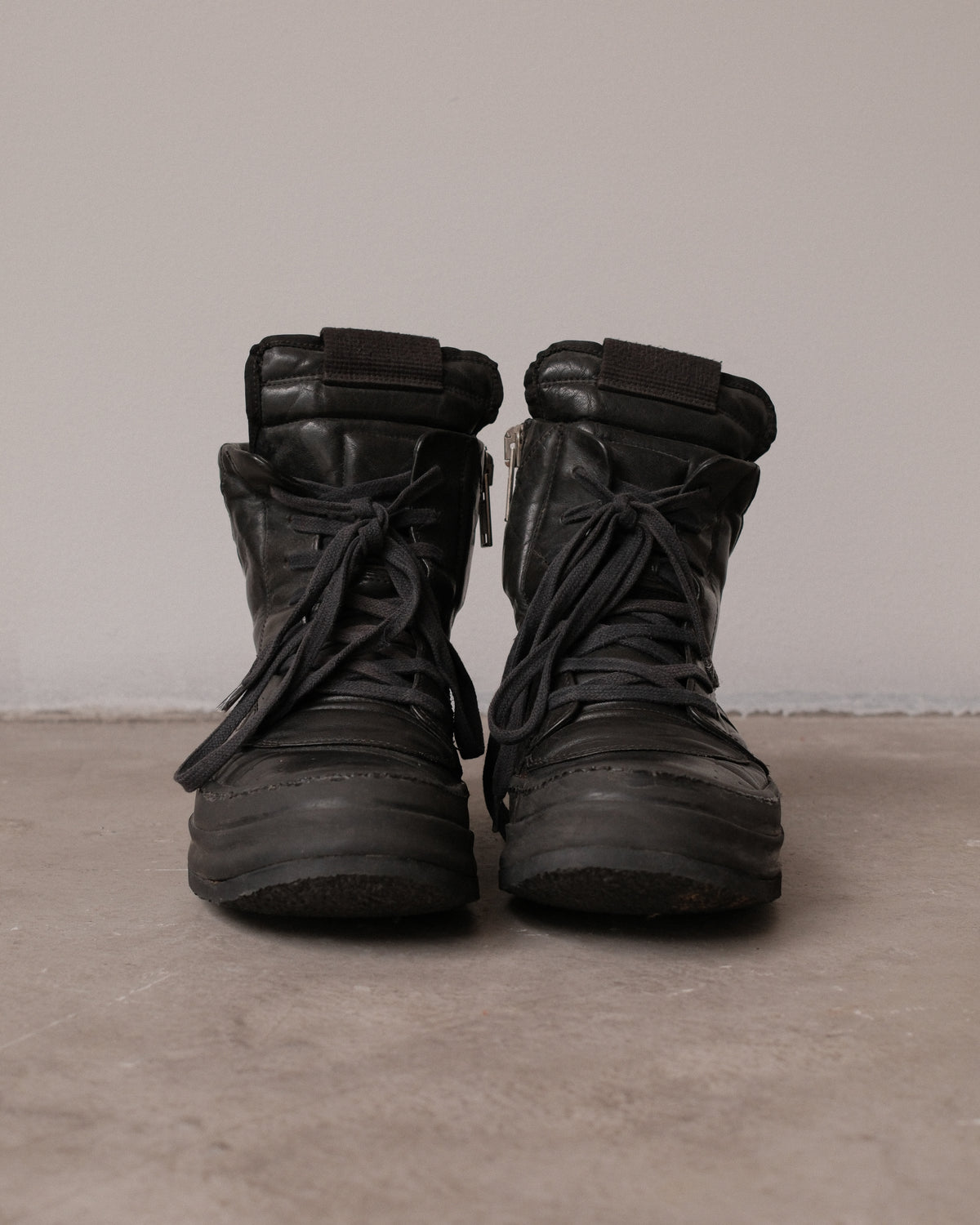 AW10 RICK OWENS “GLEAM” CREPE SOLE SHORT TONGUE GEOBASKET