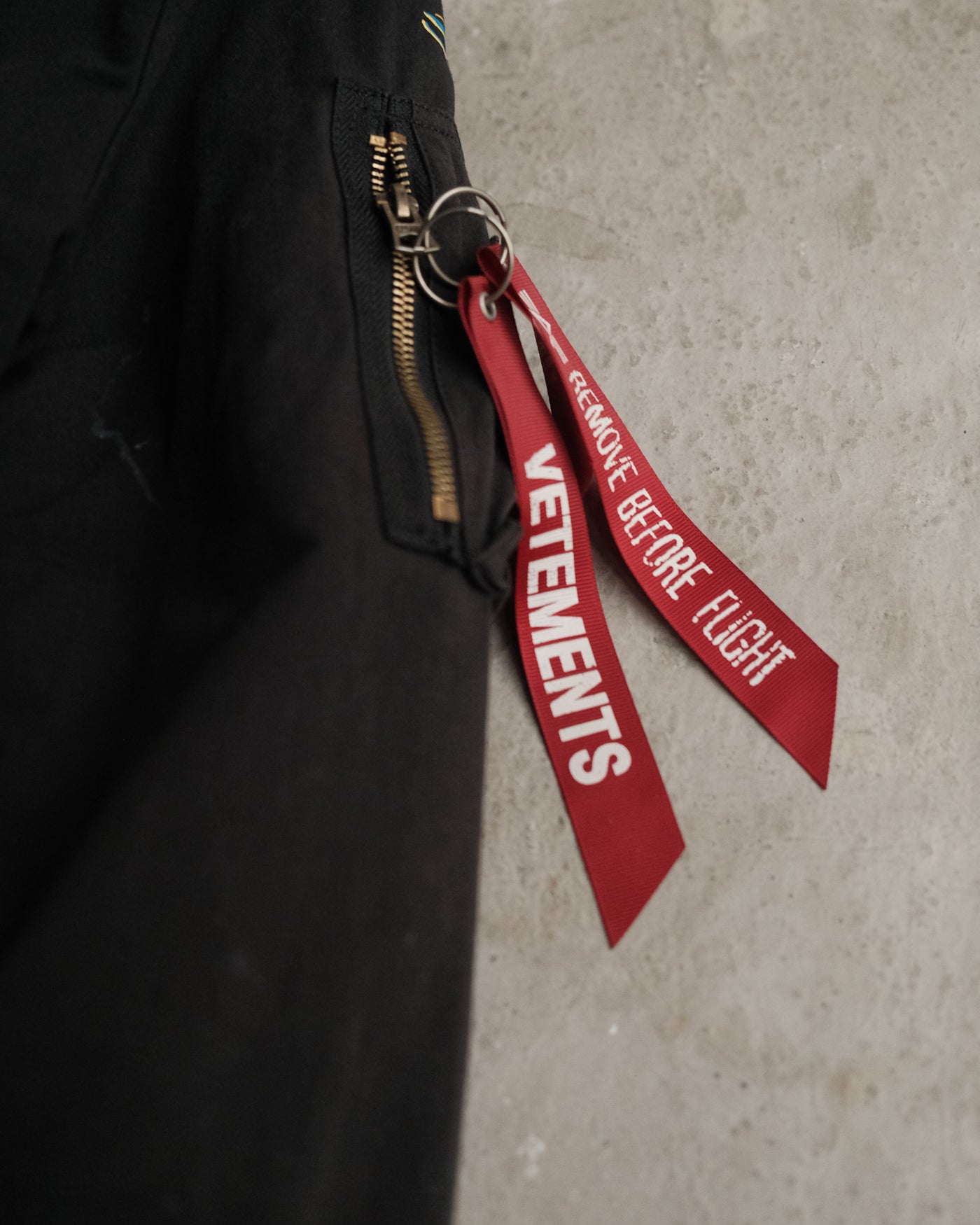 FW18 Vetements x Alpha Bulldog Bulldog Spirit