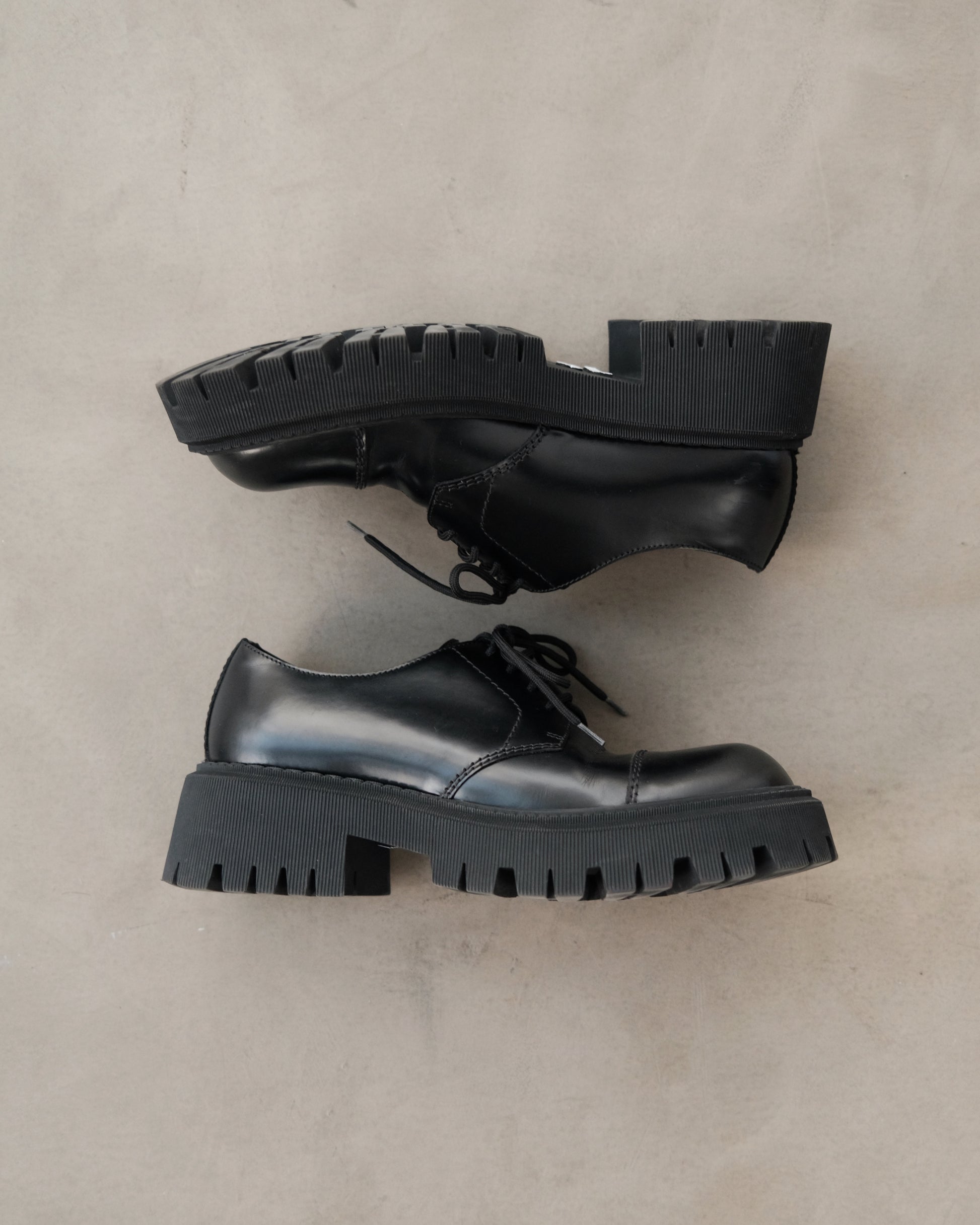 BALENCIAGA Leather Tractor Derby Shoes