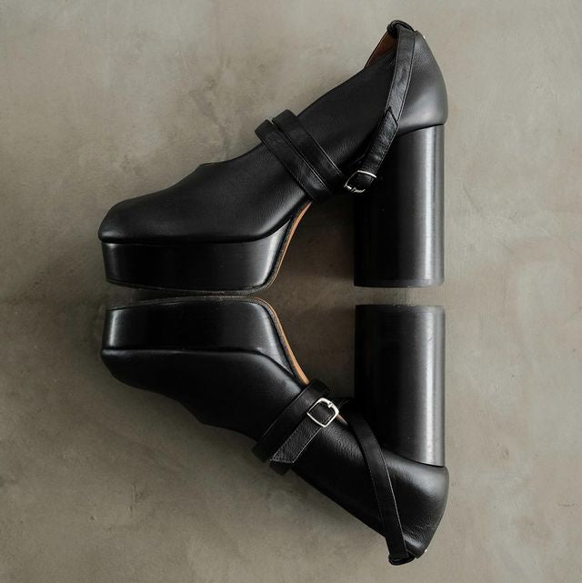 MAISON MARGIELA Tabi Ankle Wrap Platform Pumps